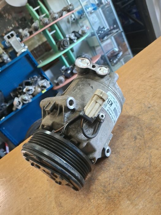 Compresor aer condiționat Opel Astra H G  Zafira B 1.4 1.6 2.0 Benzina