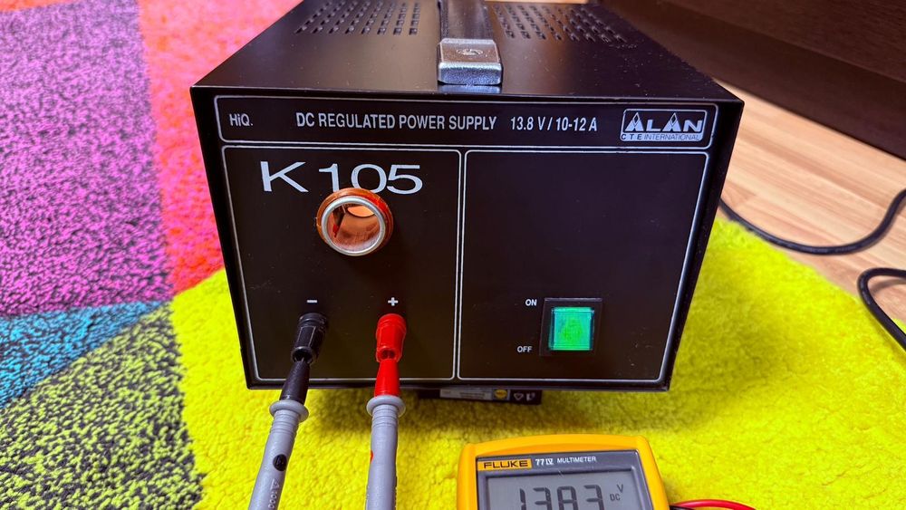 Sursa liniară 13.8 V  10-12 Amperi  Alan K. 105
