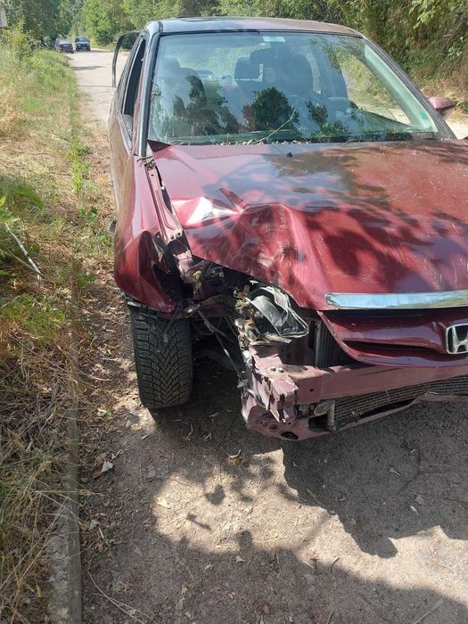 Продава се за части