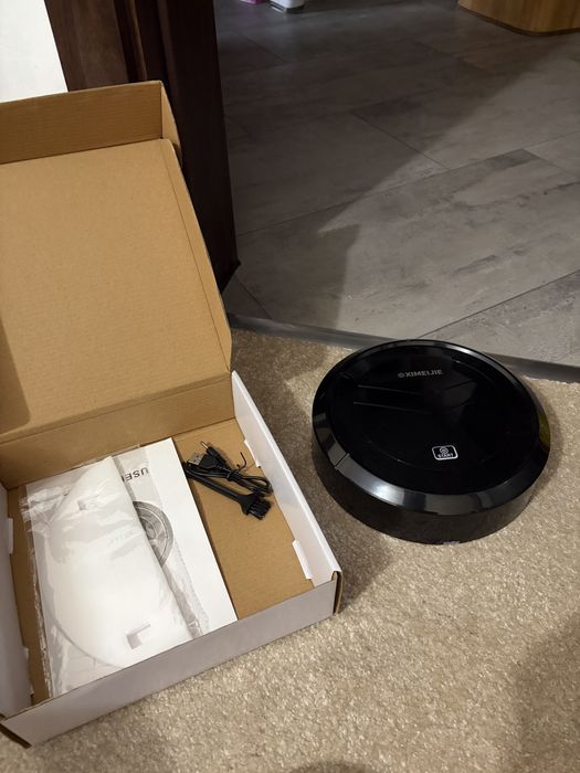 Мини прахосмукачка робот