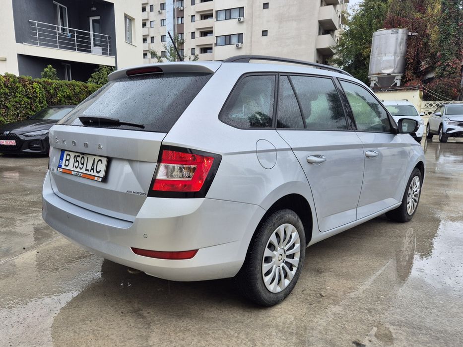 Skoda Fabia 27.598km avariat