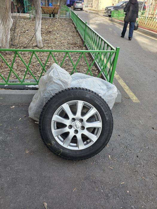 Шипованные шины 215/60/16, TRIANGLE