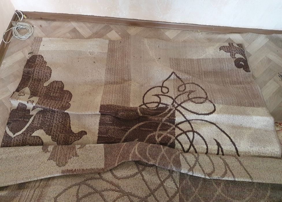 Продам ковры,тюли и шторы