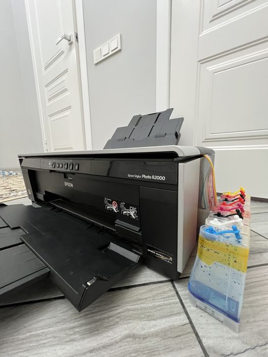 Цветной принтер epson R2000 A3+