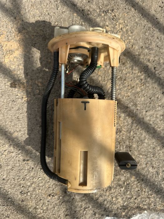 Бинзонасос на Avensis 2.0л.