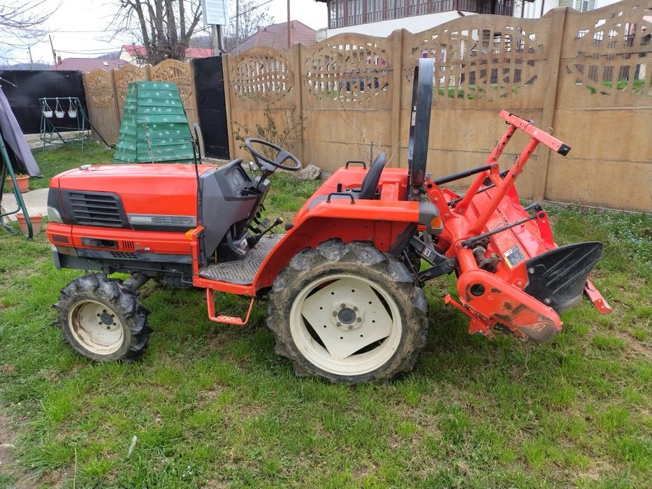 Vând tractor japonez Kubota GL 200 carte RAR