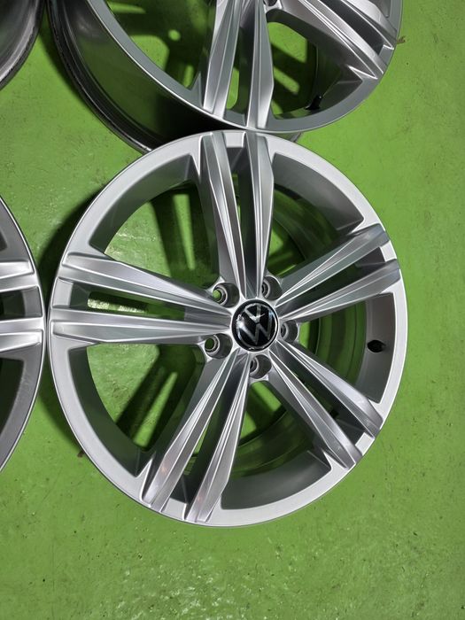 18 5x112 Vw Tiguan лети джанти 5х112 тигуан Touran Caddy Golf Skoda 5х112