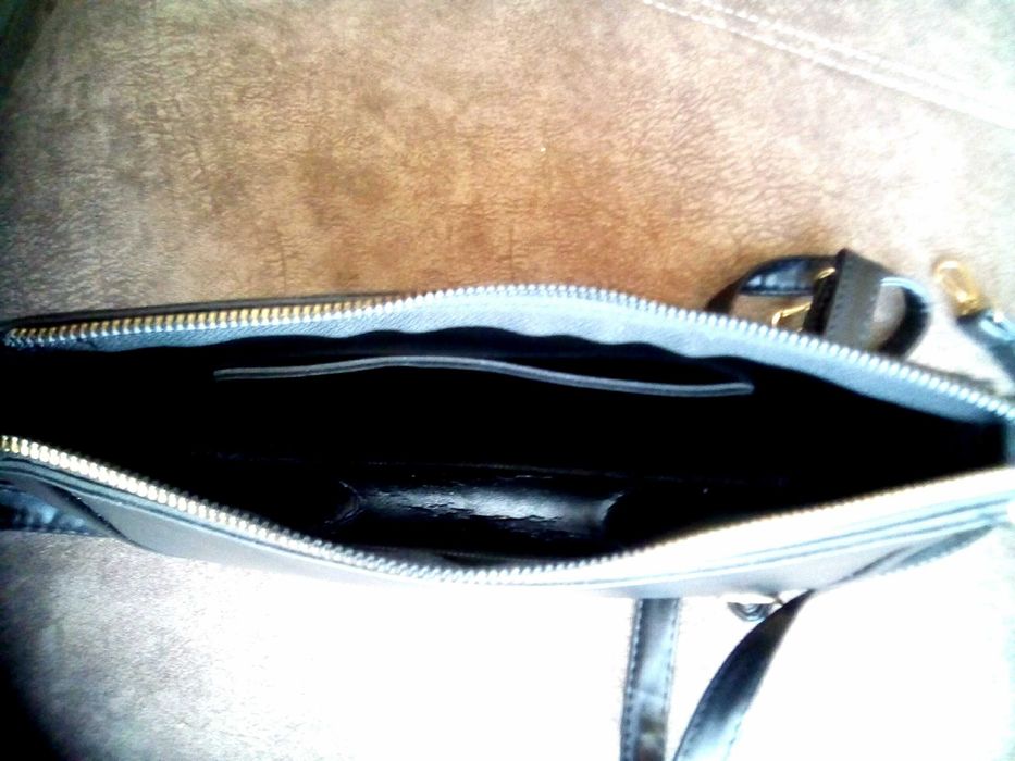 Продавам нова дамска чанта