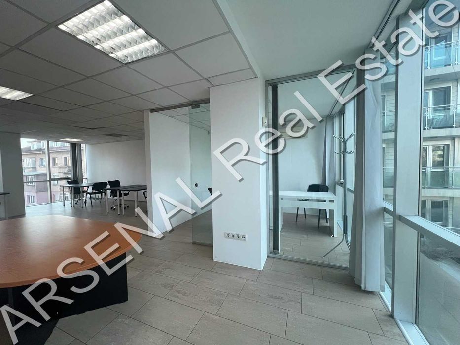 Офис под наем, Борово