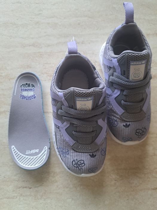 Детски обувки Adidas 23.5