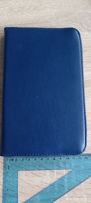 Чехлы для телефона и планшета