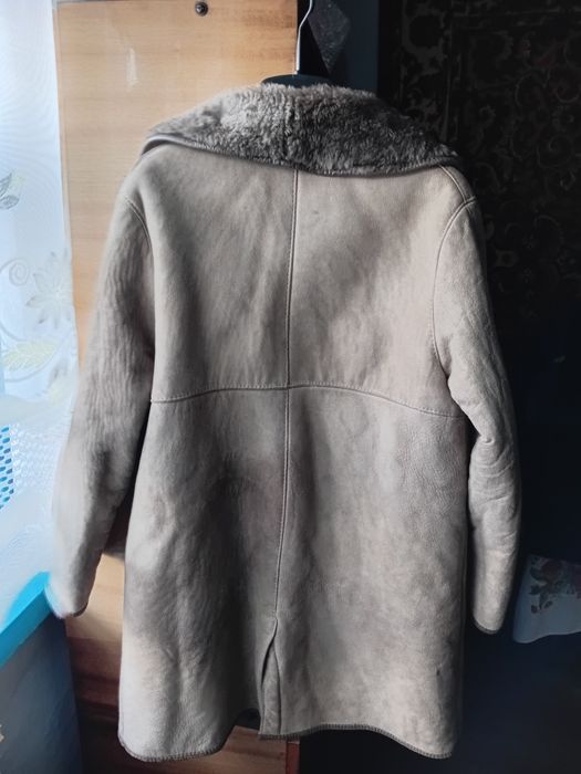 Дубленки с натуральным мехом.