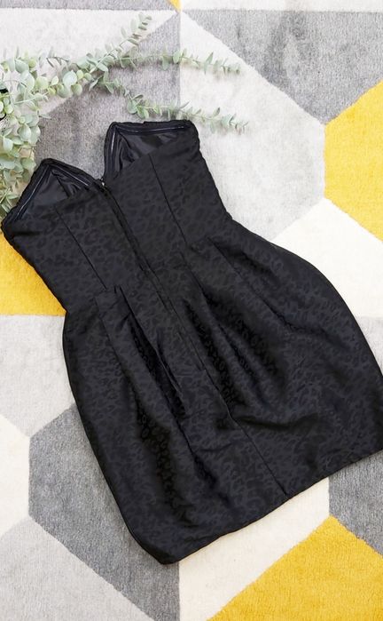 Малка черна рокля H&M