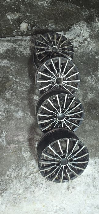 Продаю б/у диски