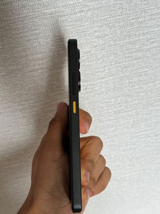 Продам Poco X7 Pro