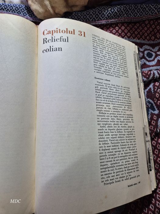Vând cartea Geografia fizica