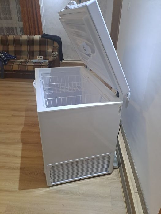 Vand lada frigorifica Beko 298L