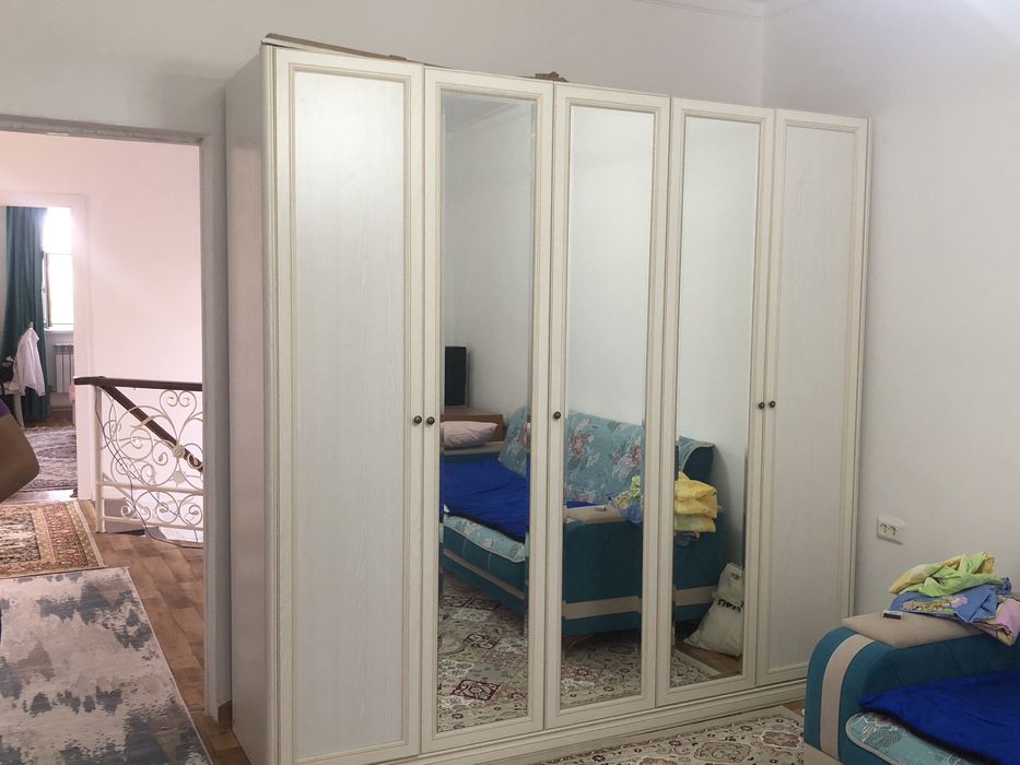 Срочно продаю шкаф