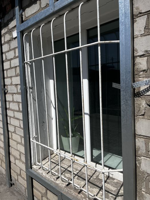 Продам решетки на окна.