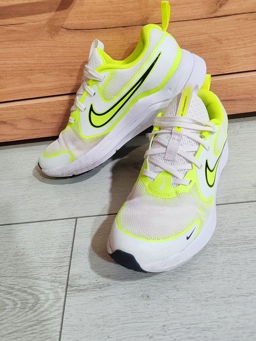 Маратонки найк nike унисекс