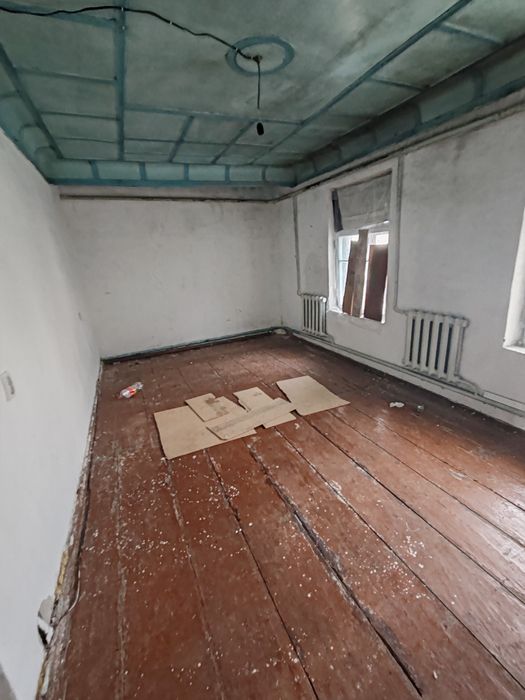 Аренда участка. 4х комнатный на Саламатина. Только семья с загсом