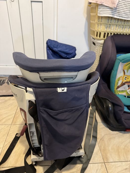 Scaun isofix britax romero