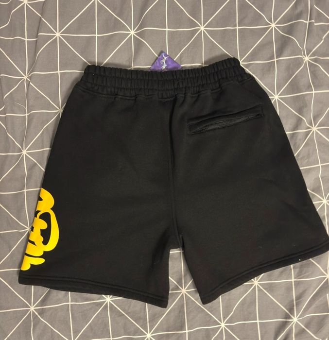 Pantaloni scurți syna world