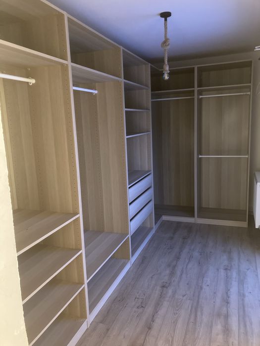 Instalez dressing ikea . Instalez dulap haine / sifonier