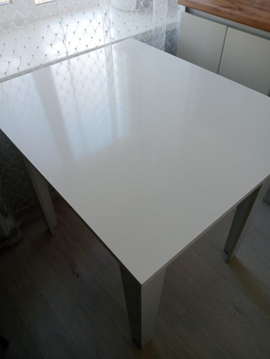 Продам кухонный стол