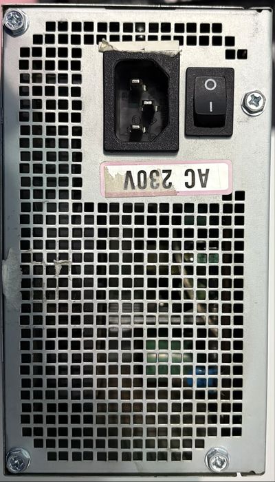 Vand sursa pentru PC