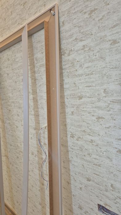 Montaje uși, ferestre și parchet