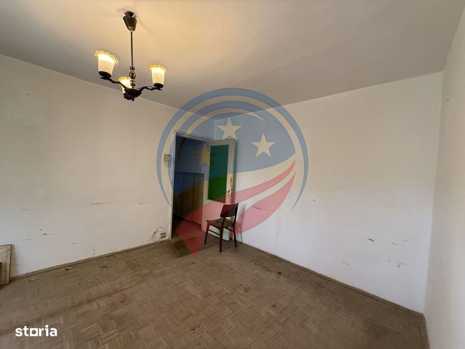 Apartament 3 camere de vanzare/Racheta/Craiovita