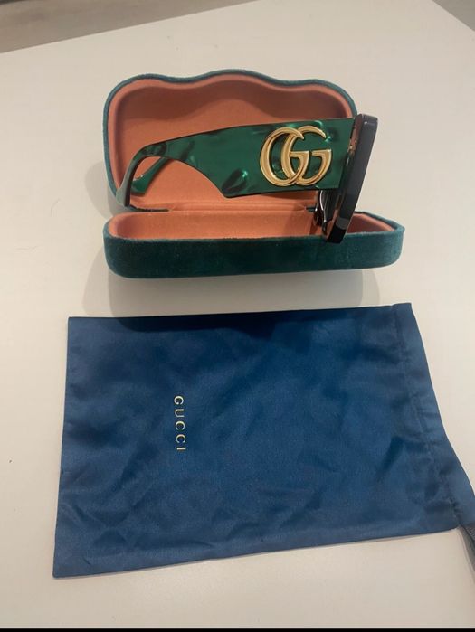 Gucci vând ochelari gucci