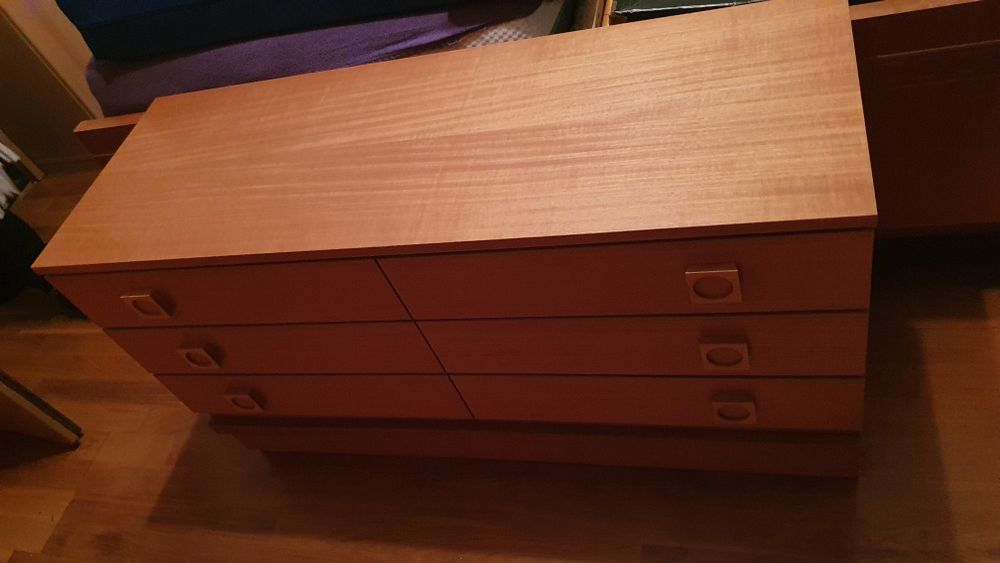 Comoda / comode tv masive și generoase