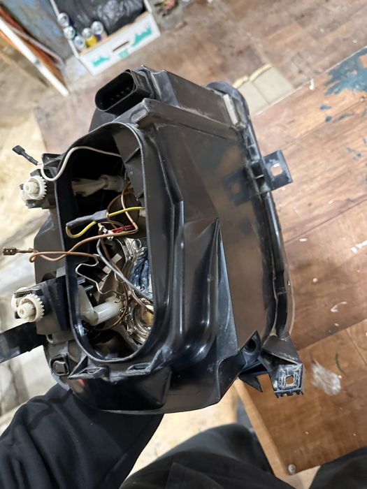 Фара приора 1 левая оригинал бош