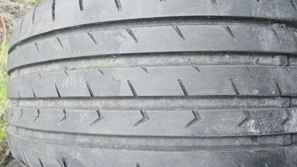 2бр гуми 235 35 19