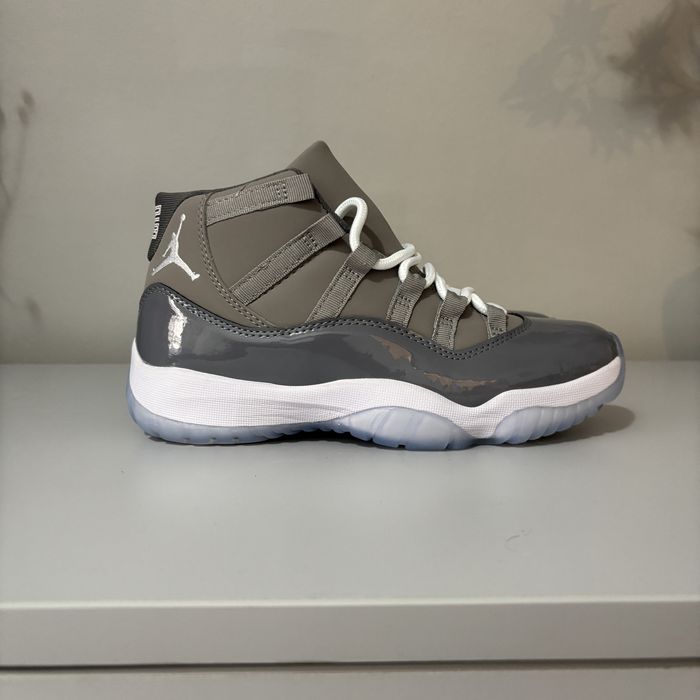 Air Jordan 11 [42;43]