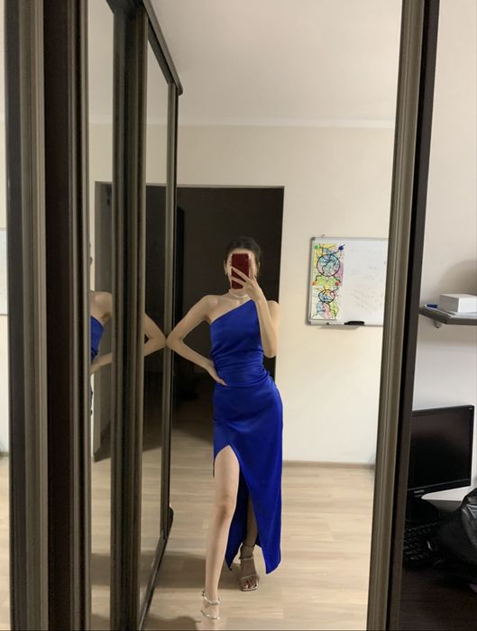 Платье вечернее (на выпускной, свадьбу)