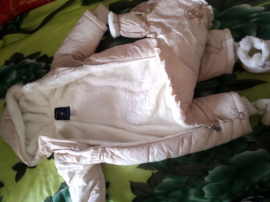 Продаю детский комбинезон в хорошем состояние