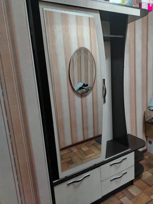 Продам прихожу. В отличном состоянии