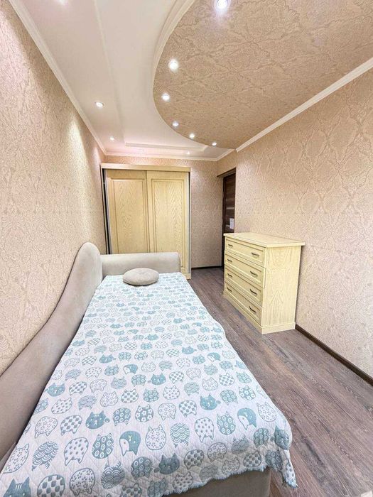 3-х комнатная на метро Хамза, евро, мебель и техника,68м2