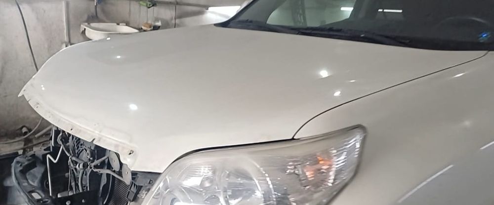 Капот на Toyota  Land Cruiser