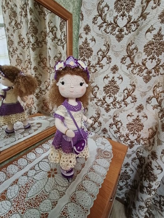 Игровая вязанная куколка