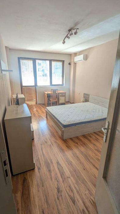 Дава се под наем Тристаен апартамент в София, Красно село - 90 кв.м за 700 € - Снимка #4