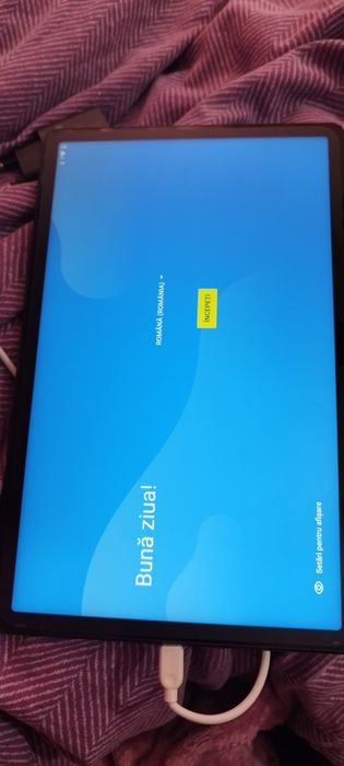 Vând tabletă Lenovo 
Tabletă este