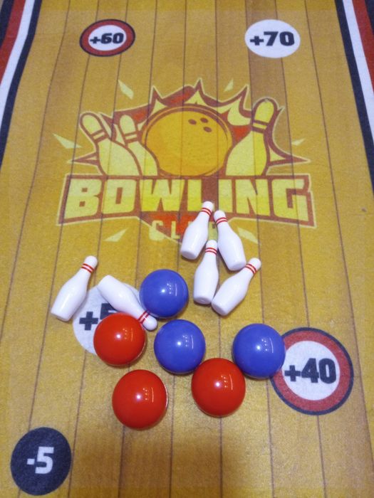 Домашен боулинг детска игра