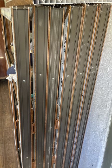 Пластиковые окна 1.6*1.4 6 шт