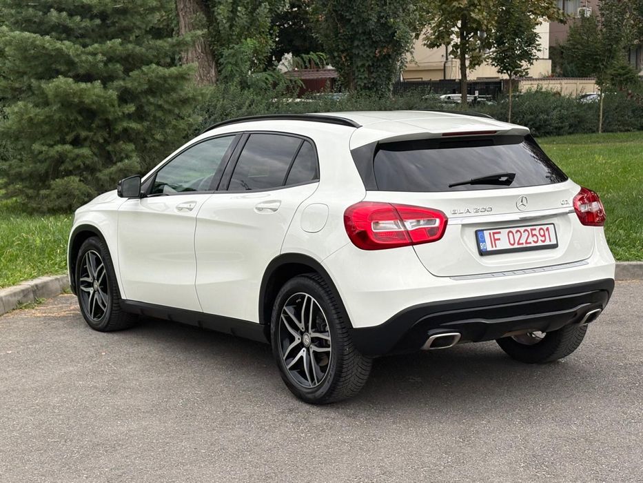 MERCEDES-BENZ GLA 2015 — imagine 3