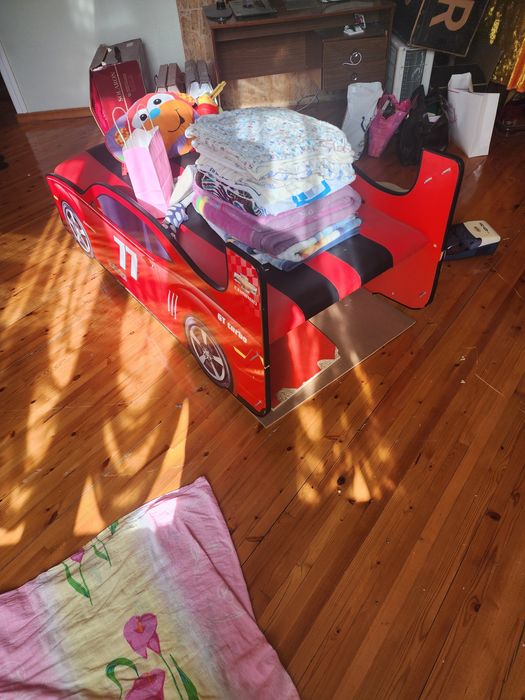 Ходунок, кровать, детский шкаф, манеж, коляски, детские вещи