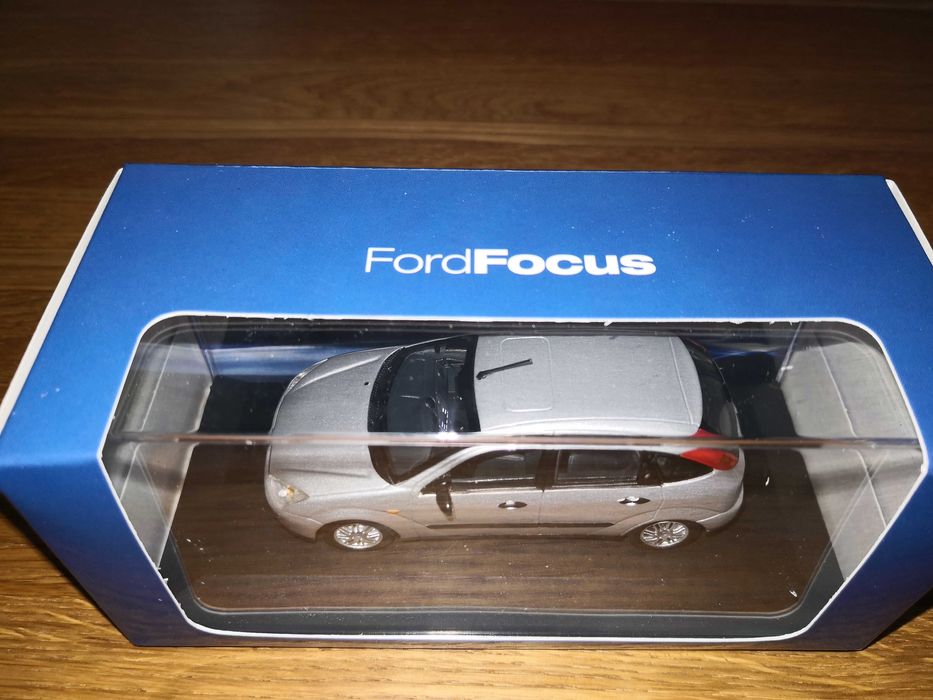 Se vinde machetă,jucarie Ford focus